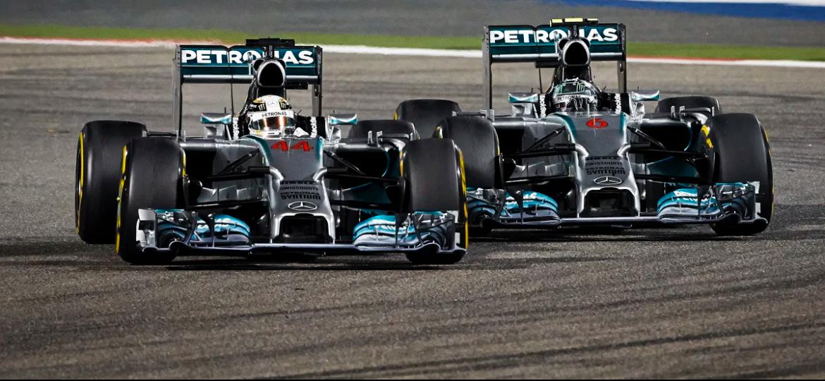 Заставка видео Petronas