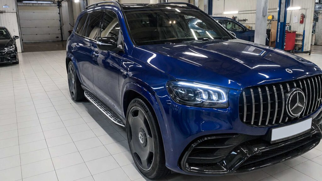 Mercedes‑AMG GLS 63 X167 техцентре. Проведение плановой замены масла мощного внедорожника с мотором M177.