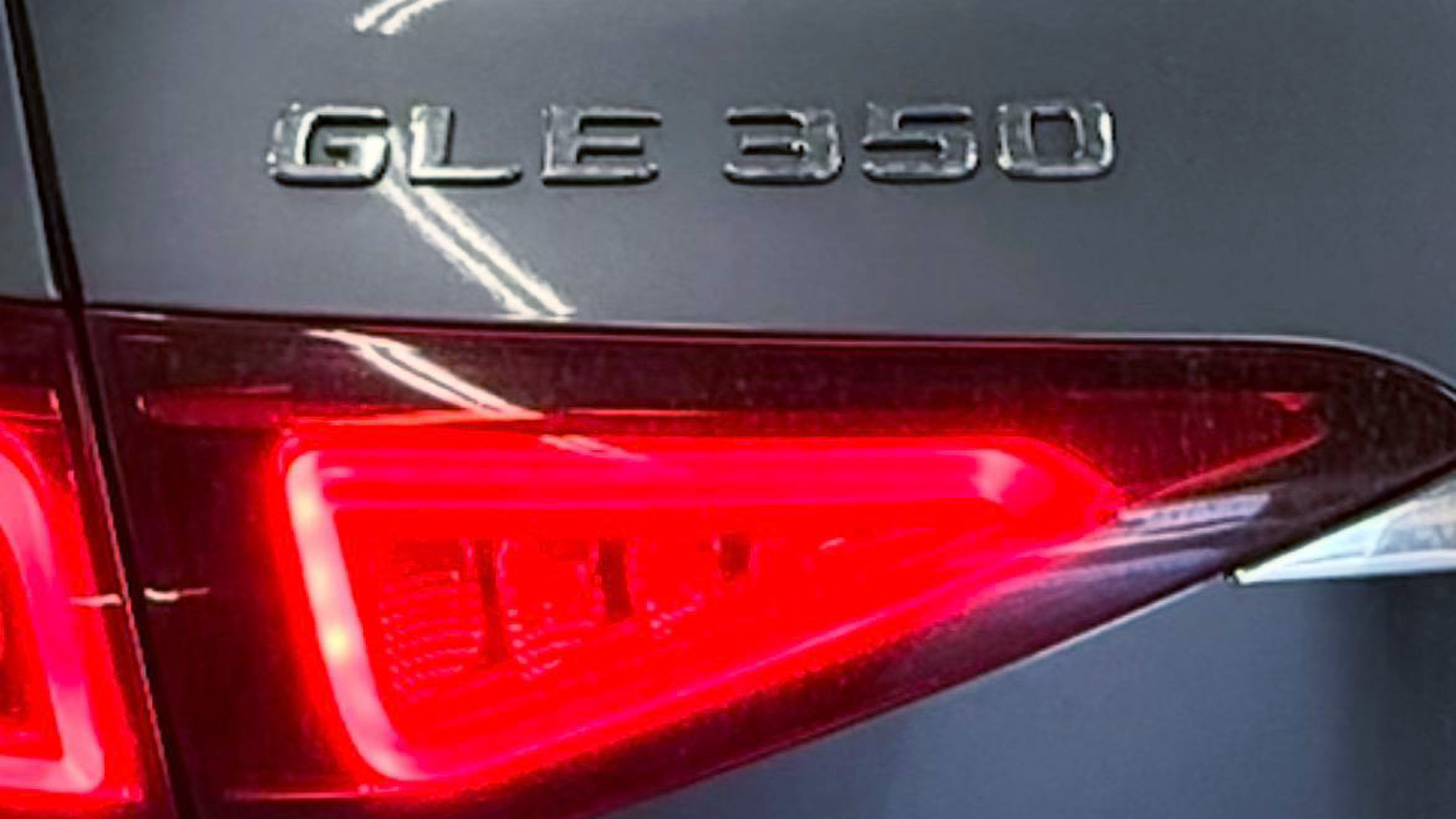 Mercedes GLE 350 W167 шильдик модели