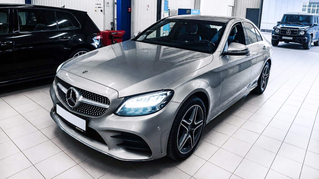 Mercedes C 200 4MATIC W205 в техцентре перед обслуживанием АКПП 9G-Tronic, пробег 101 920 км.