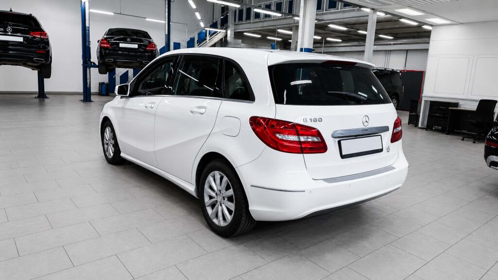 Mercedes B 180 W246 на замене масла в роботизированной коробке передач 7DCT (724.0) в Юнион Моторс