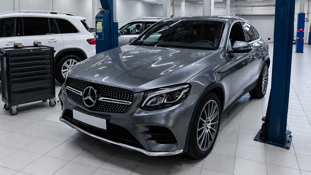 Mercedes GLC Coupe 220d 4MATIC C253 в техцентре перед обслуживанием АКПП 9G-Tronic, пробег 149 823 км.