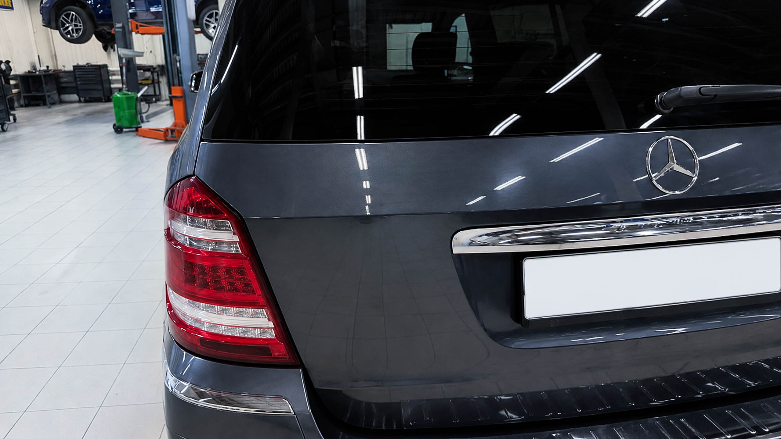 Mercedes GL 350d X164 шильдик модели