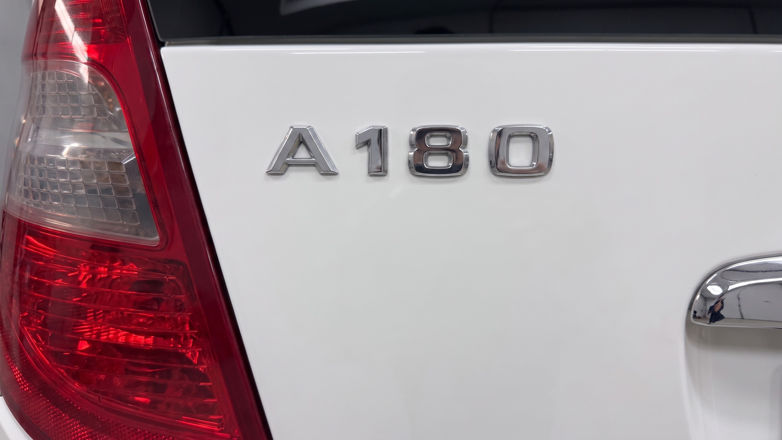 Mercedes A 170 W169 шильдик модели