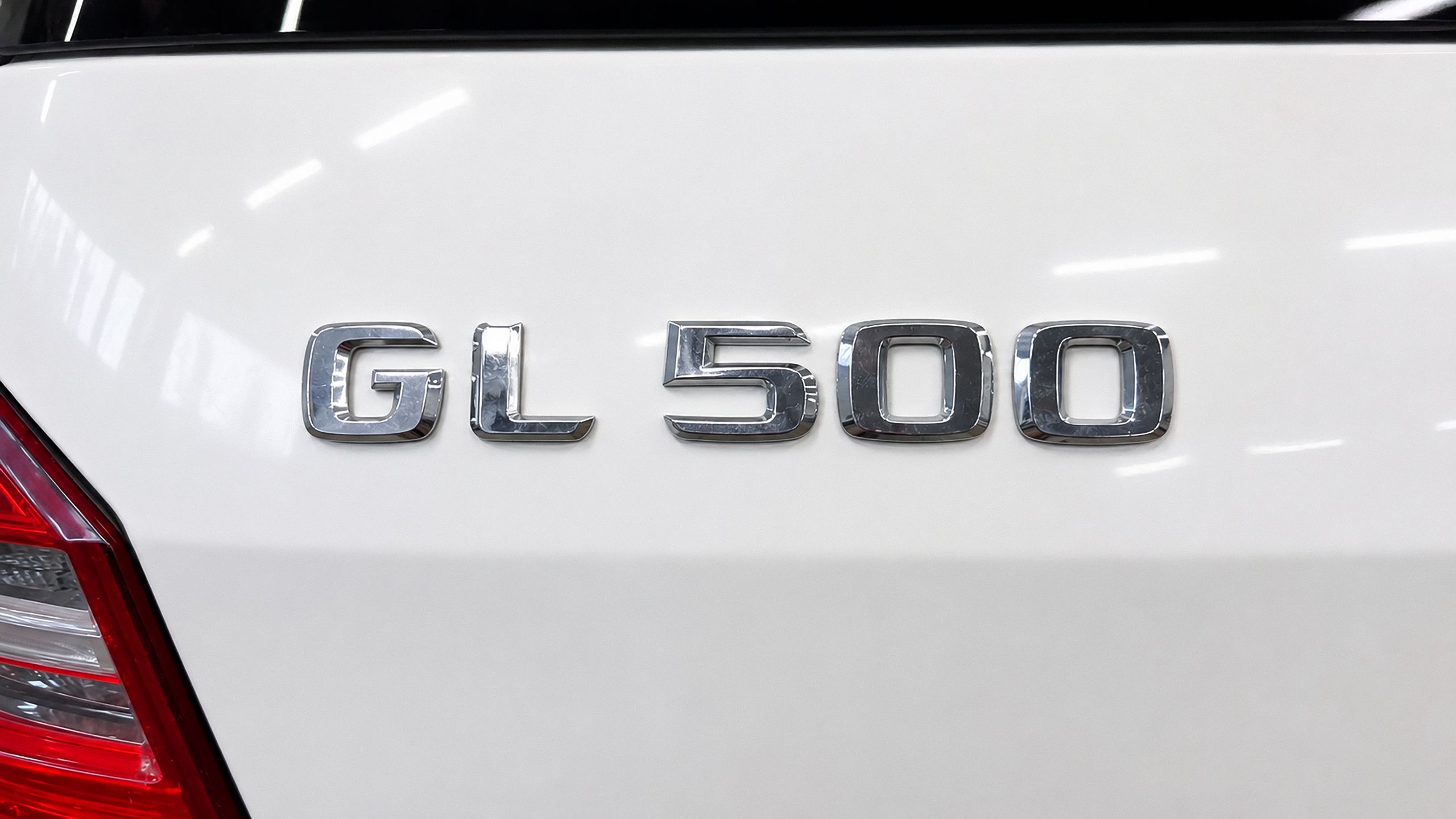 Mercedes GL 500 X164 шильдик модели