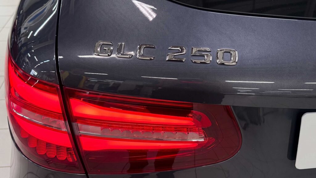 Mercedes GLC 250 X253 шильдик модели