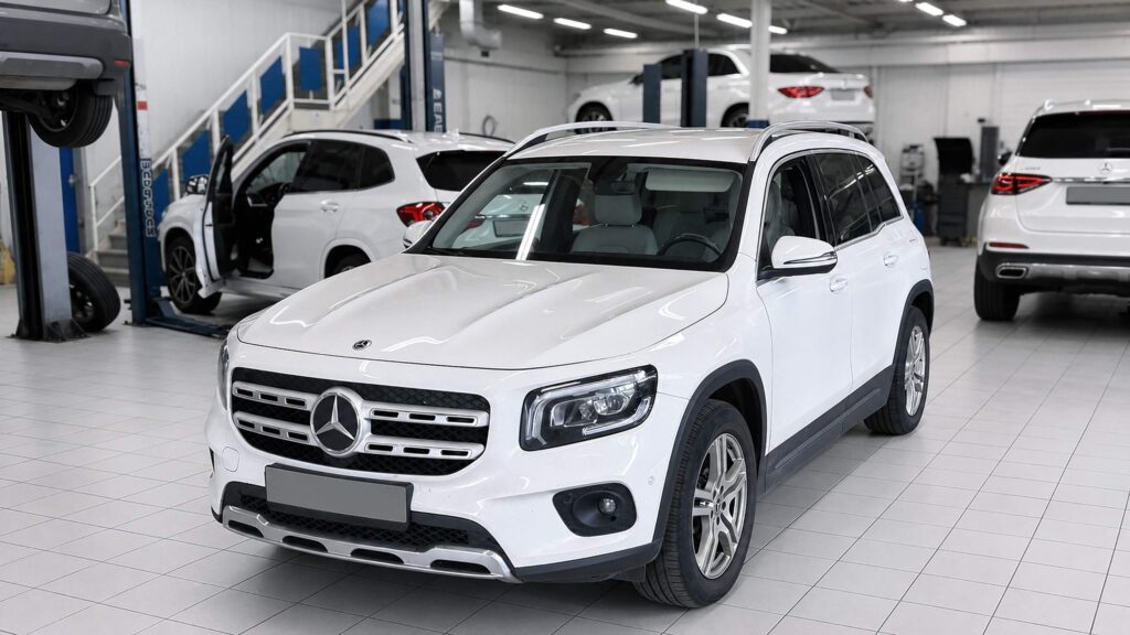 GLB X247 на замене маслаMercedes GLB X247 приехал на замену масла в редукторе заднего моста редуктора заднего моста в Юнион Моторс Коломенская