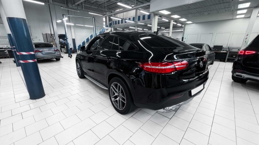 Mercedes GLE 350d C292 приехал на замену масла в раздатке