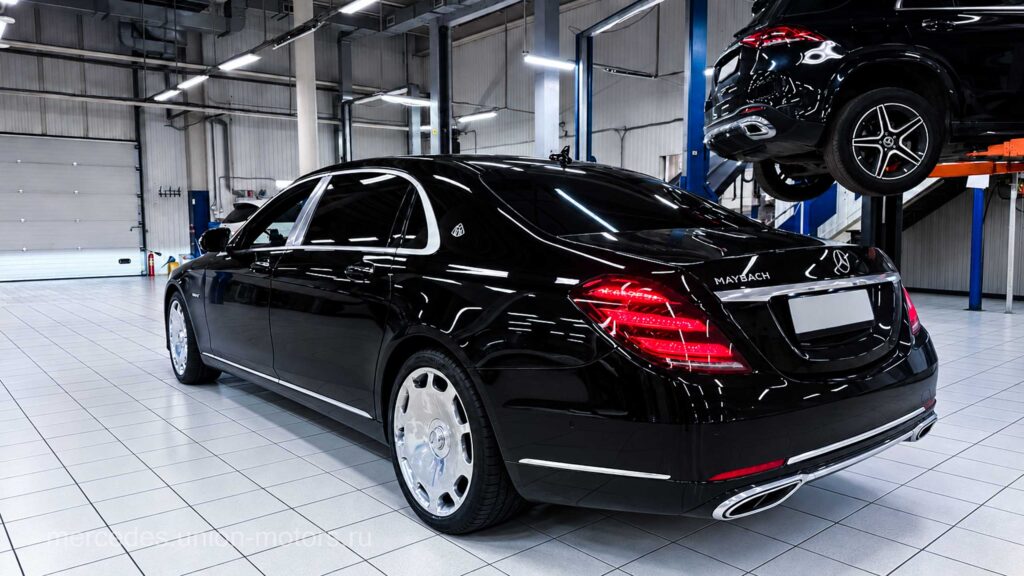 Автомобиль Mercedes S 450 W222 в техцентре на ТО-В и замене звуковых сигналов